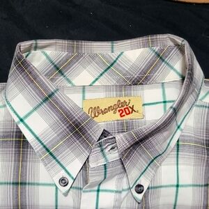 WRANGLER 20X SHORT SLEEVE BUTTON DOWN OFFICE OR OUTDOORS COMFORTABLE